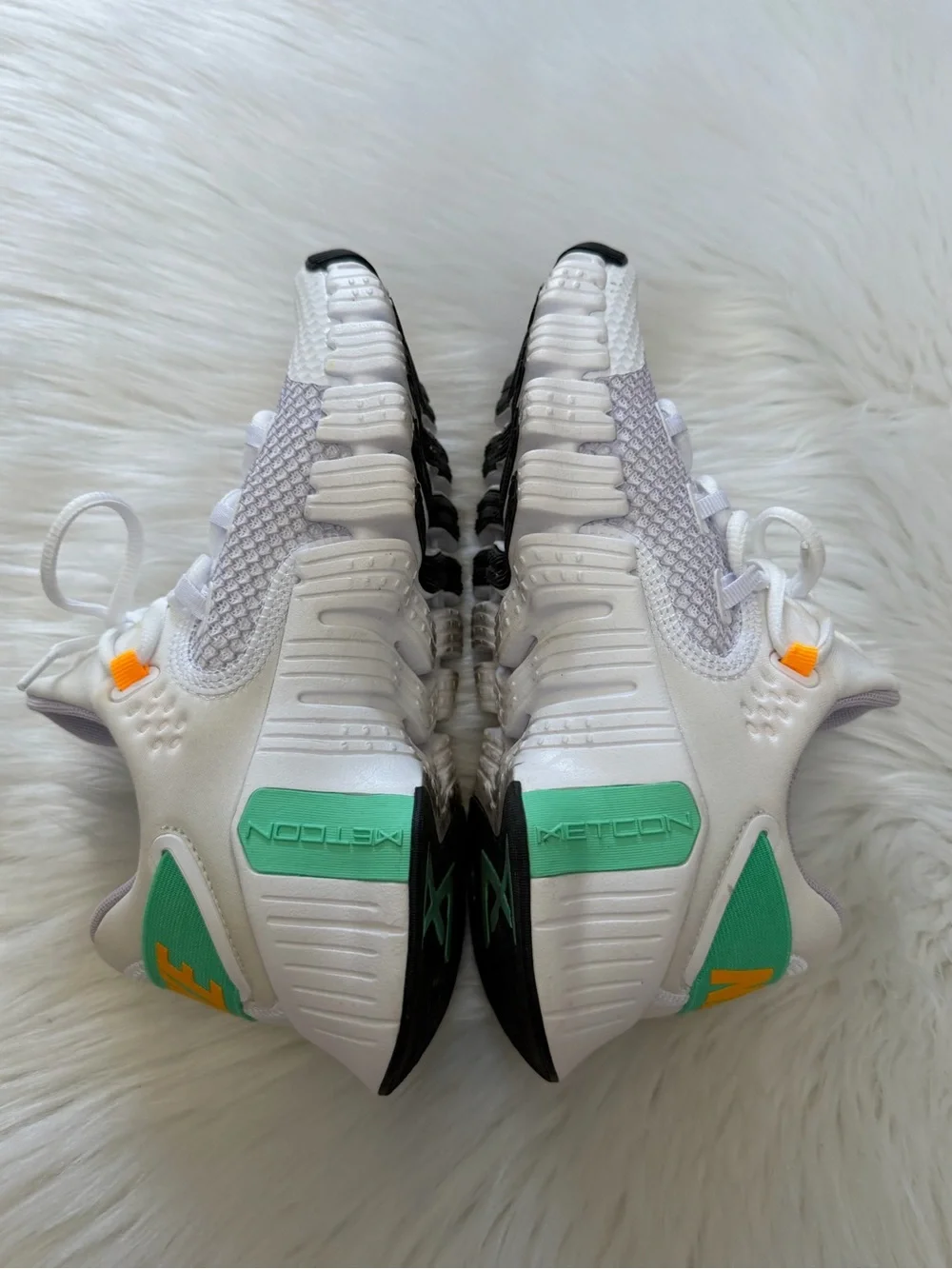 Nike Free Metcon 4 White w/Mint Mesh Running Sneakers Sz 6.5